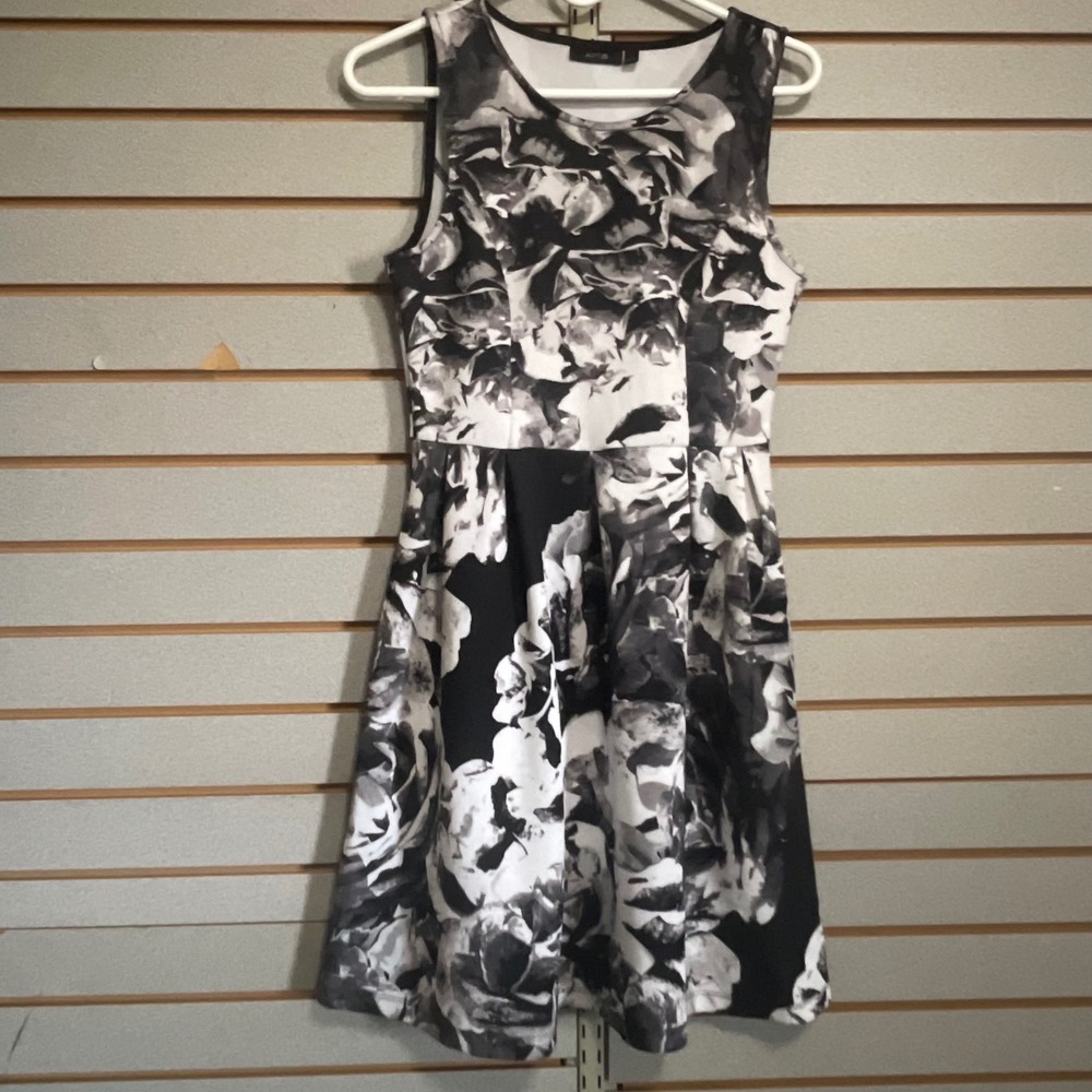 Apt 9 Womens Black White Floral Sleeveless Fit and Flare Scuba Knit Dress Small